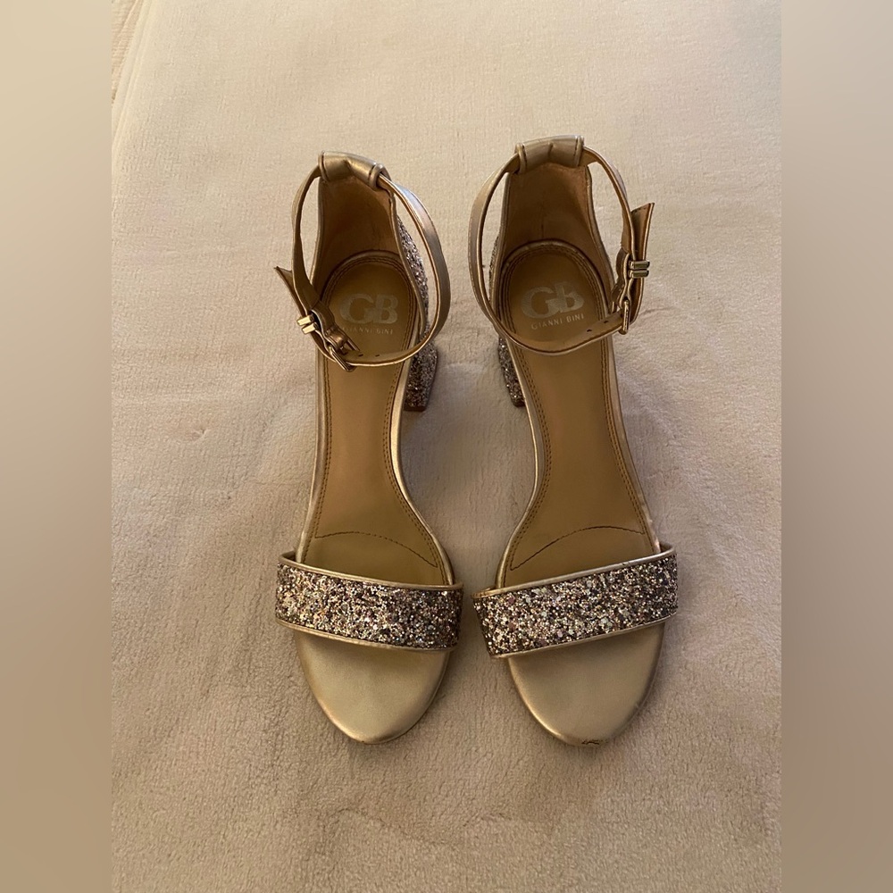 Gianni Bini Women's Gold Glitter Sandals